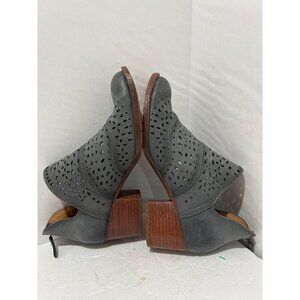 Sofft Ankle Booties Womens Denim Blue Leather Perforated size 8.5